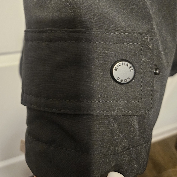 Men's midi heavyweight sz Medium hooded faux fur coat - Picture 6 of 6